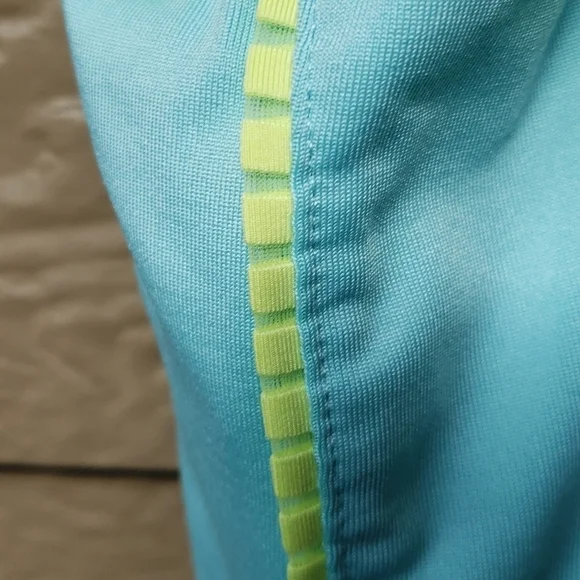 marika tek tank top green blue M - Picture 8 of 9